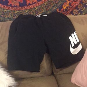 Black Nike shorts